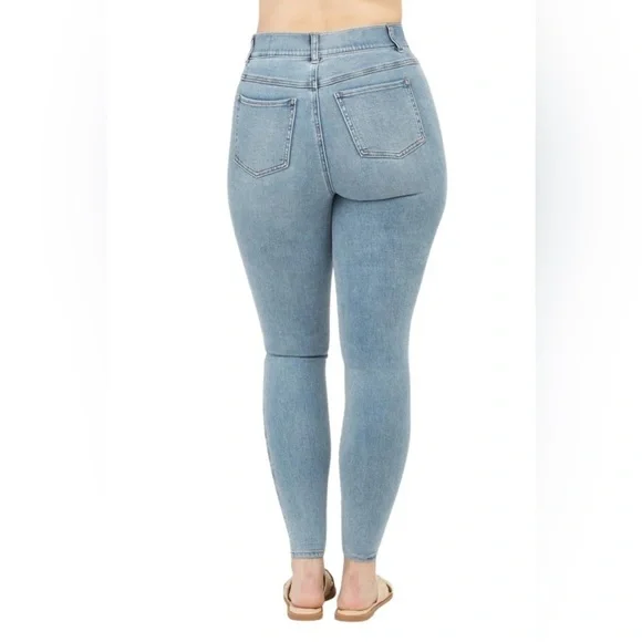 Spanx Ankle Skinny Pull On Jeans In Light Vintage Wash - Size Small Petite - New - Picture 2 of 12